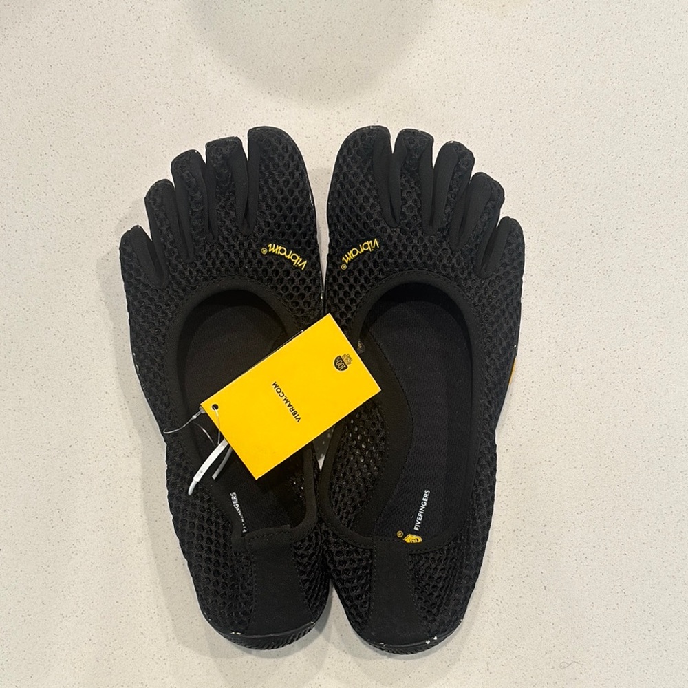 Vibram Black Vi-B Eco FiveFingers Toe Shoes